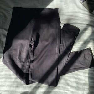 Le Chateau Black The Wonder Skinny Pant